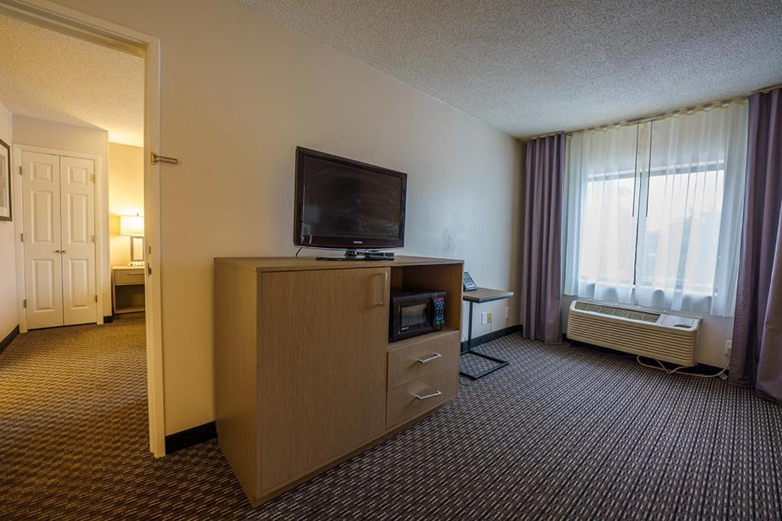 Hotel Wingate By Wyndham Brunswick Ga I-95 Esterno foto