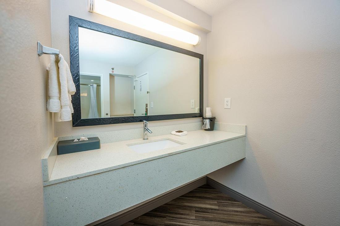 Hotel Wingate By Wyndham Brunswick Ga I-95 Esterno foto