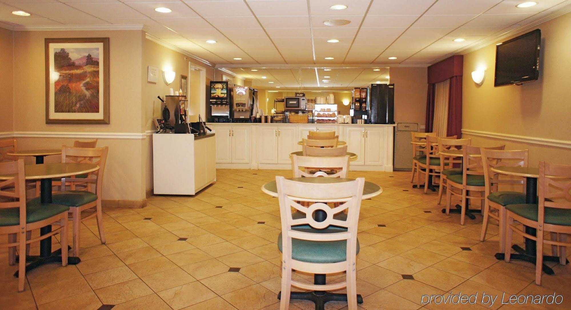 Hotel Wingate By Wyndham Brunswick Ga I-95 Esterno foto
